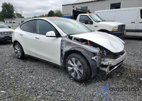 2022 Tesla Model Y z USA, uszkodzony, nr VIN 7SAYGDEE2NF423359